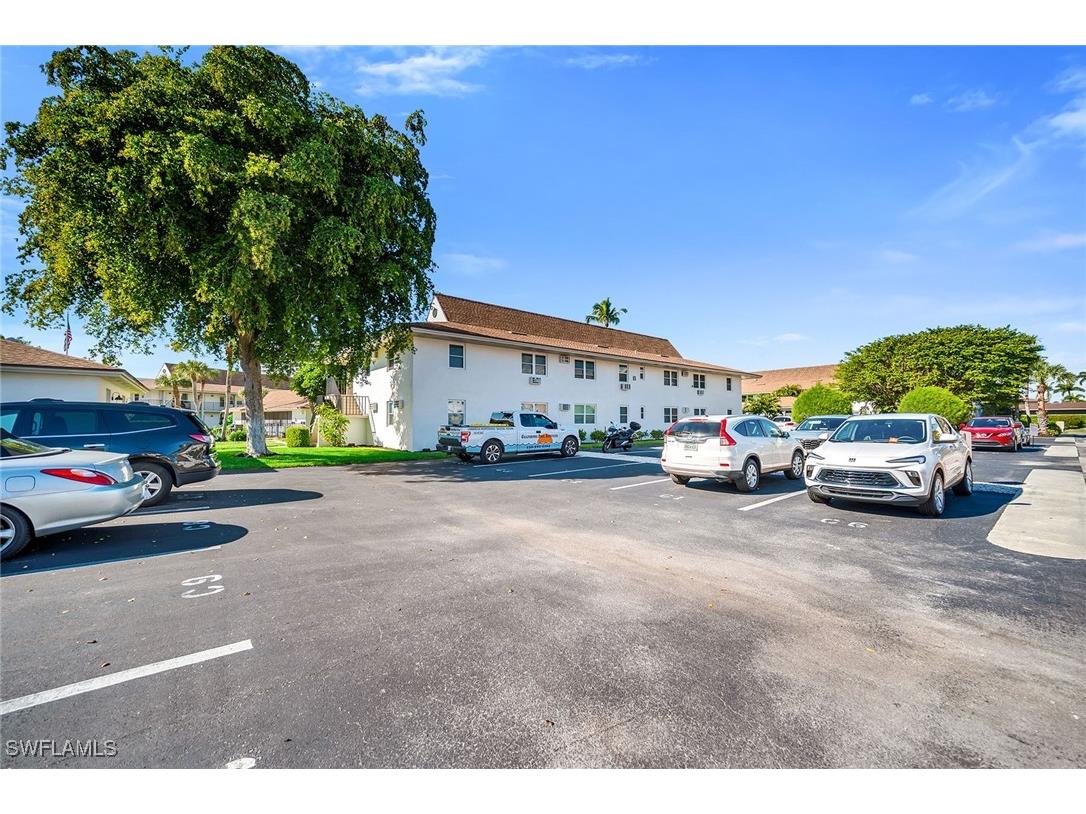 235 Seaview Court #B2 Marco Island FL 34145 226003386 image22