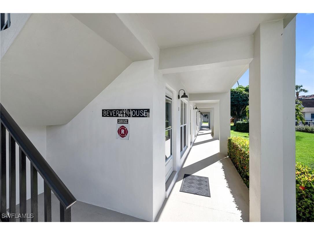 235 Seaview Court #B2 Marco Island FL 34145 226003386 image24