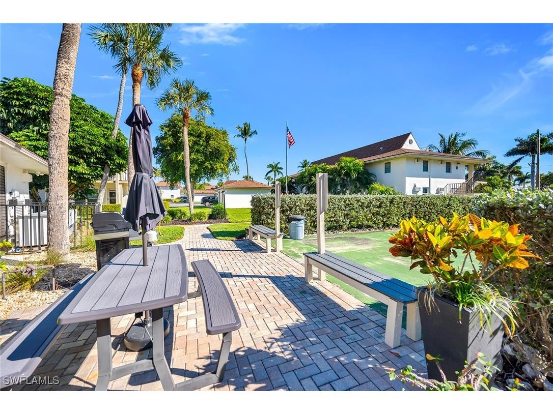 235 Seaview Court #B2 Marco Island FL 34145 226003386 image27