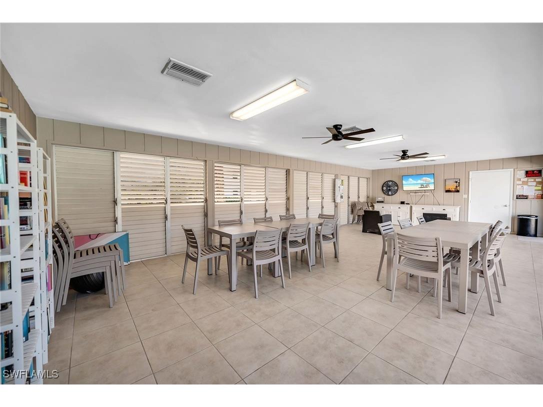 235 Seaview Court #B2 Marco Island FL 34145 226003386 image31