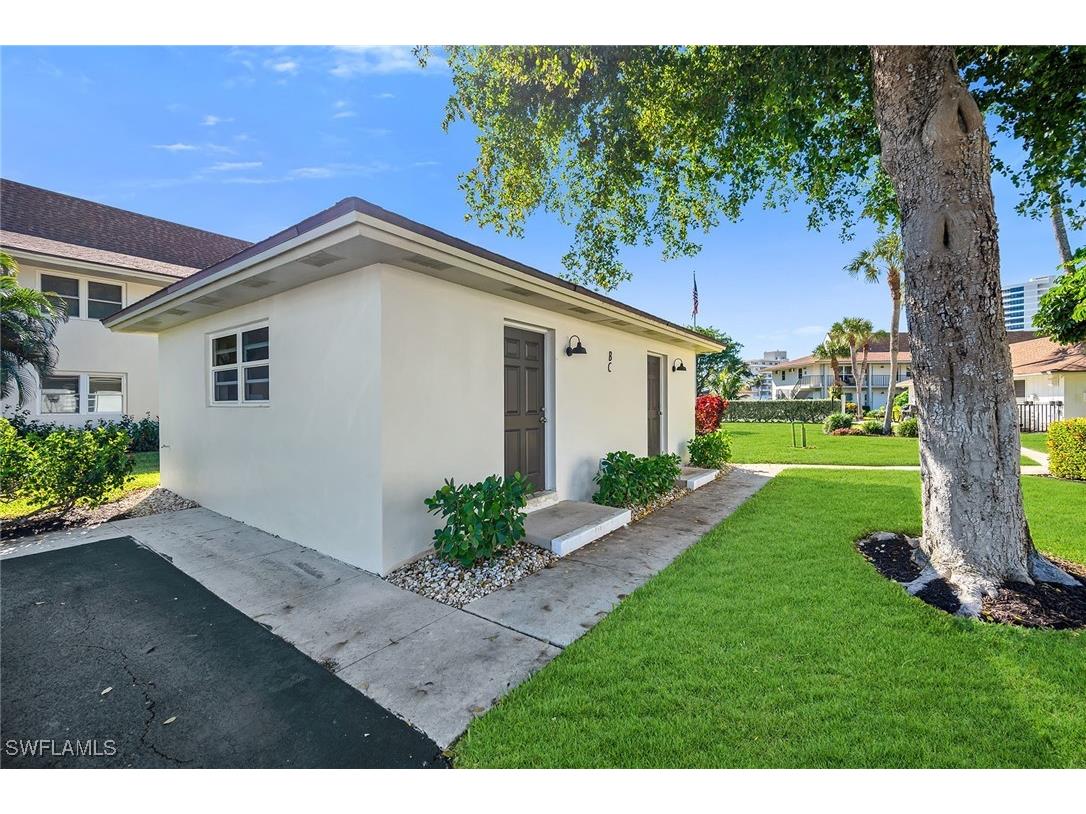 235 Seaview Court #B2 Marco Island FL 34145 226003386 image32