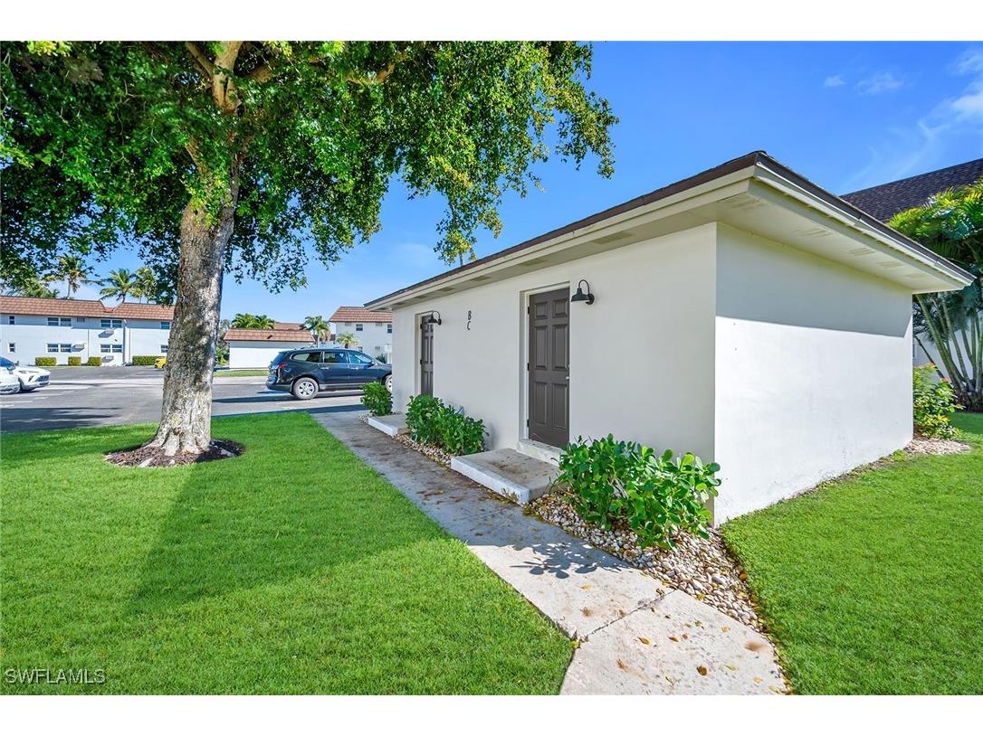 235 Seaview Court #B2 Marco Island FL 34145 226003386 image33