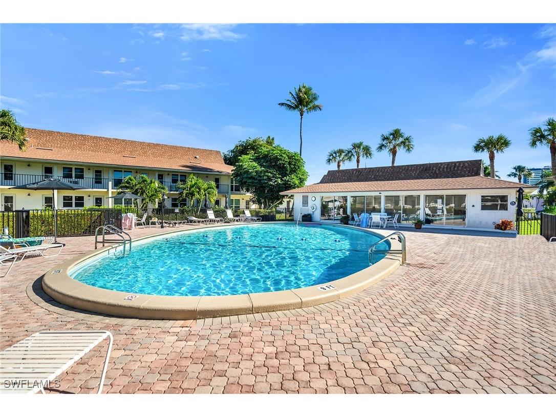 235 Seaview Court #B2 Marco Island FL 34145 226003386 image34