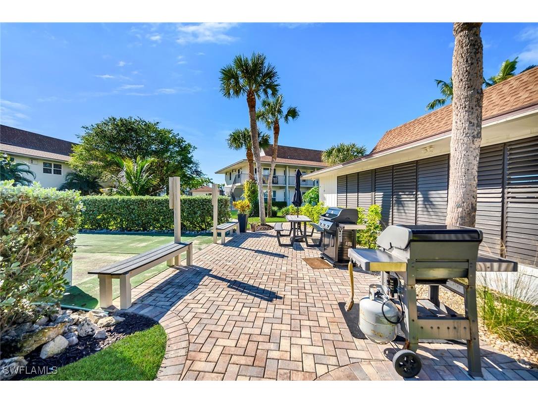 235 Seaview Court #B2 Marco Island FL 34145 226003386 image41