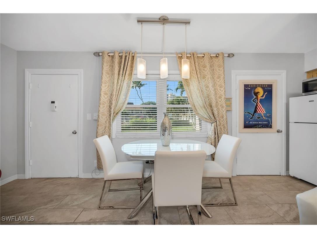 235 Seaview Court #B2 Marco Island FL 34145 226003386 image6