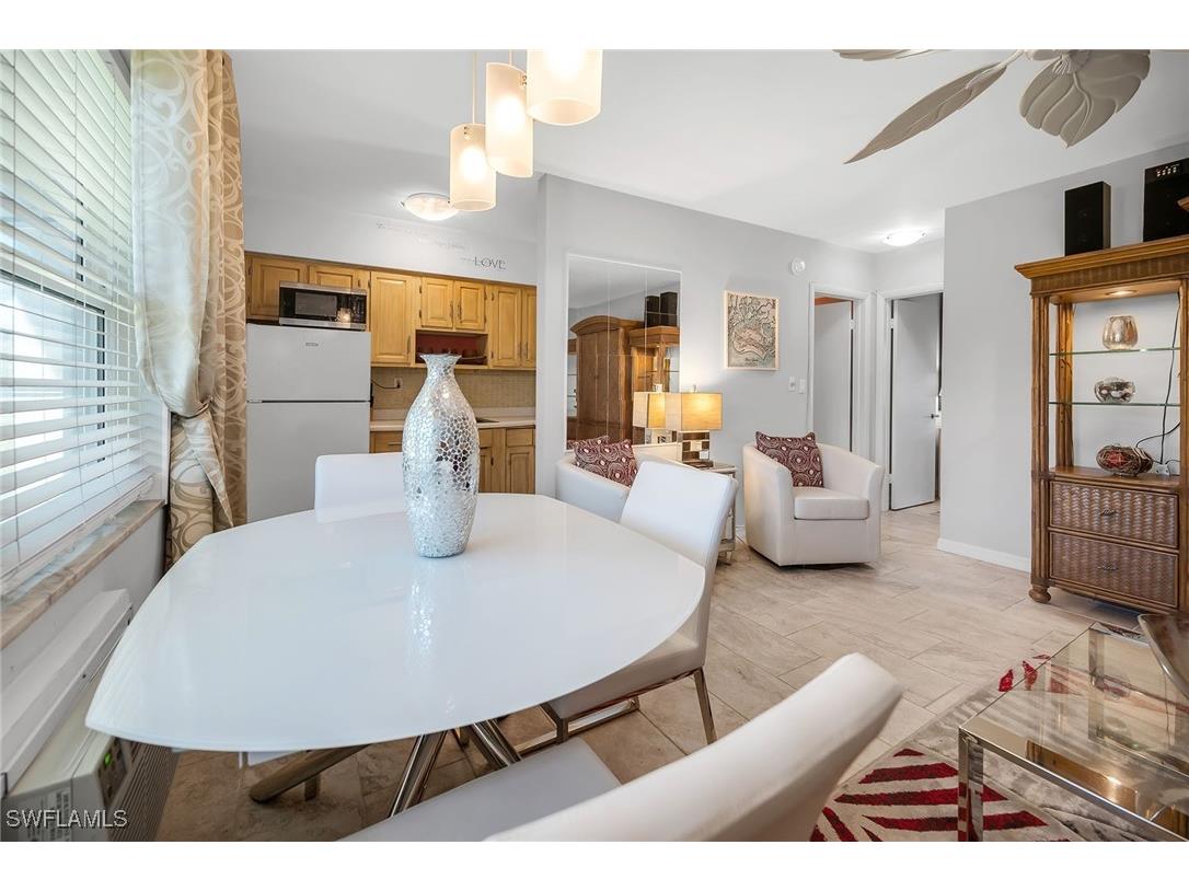 235 Seaview Court #B2 Marco Island FL 34145 226003386 image7