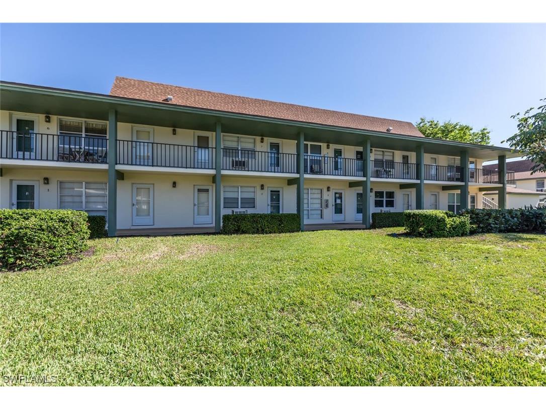 235 Seaview Court #B3 Marco Island FL 34145 223023169 image1