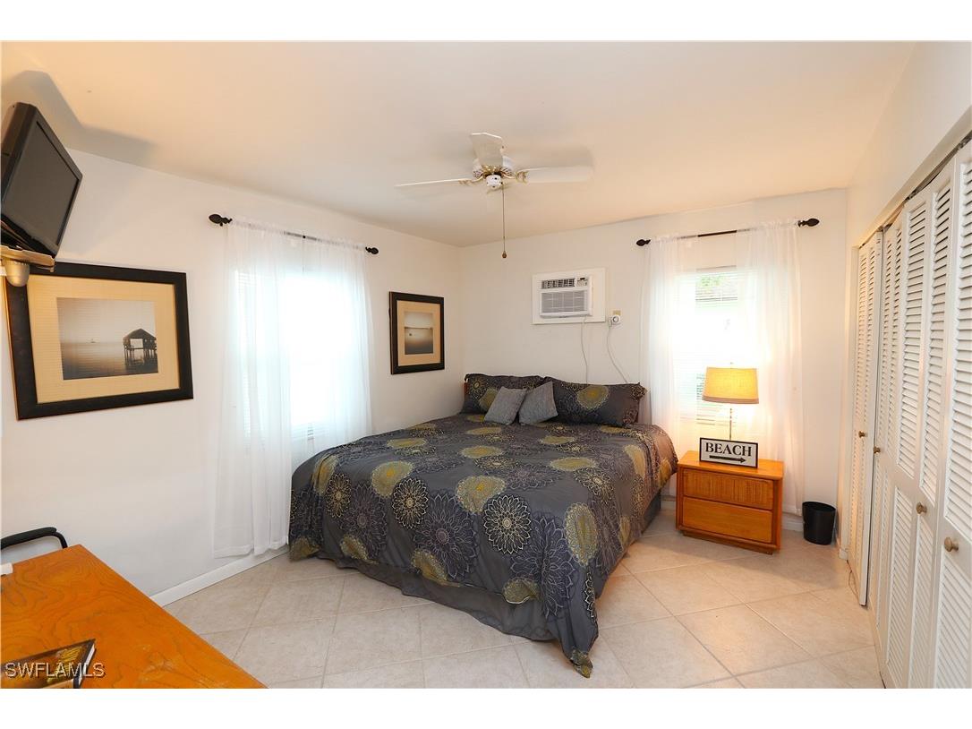 235 Seaview Court #B5 Marco Island FL 34145 225083359 image10