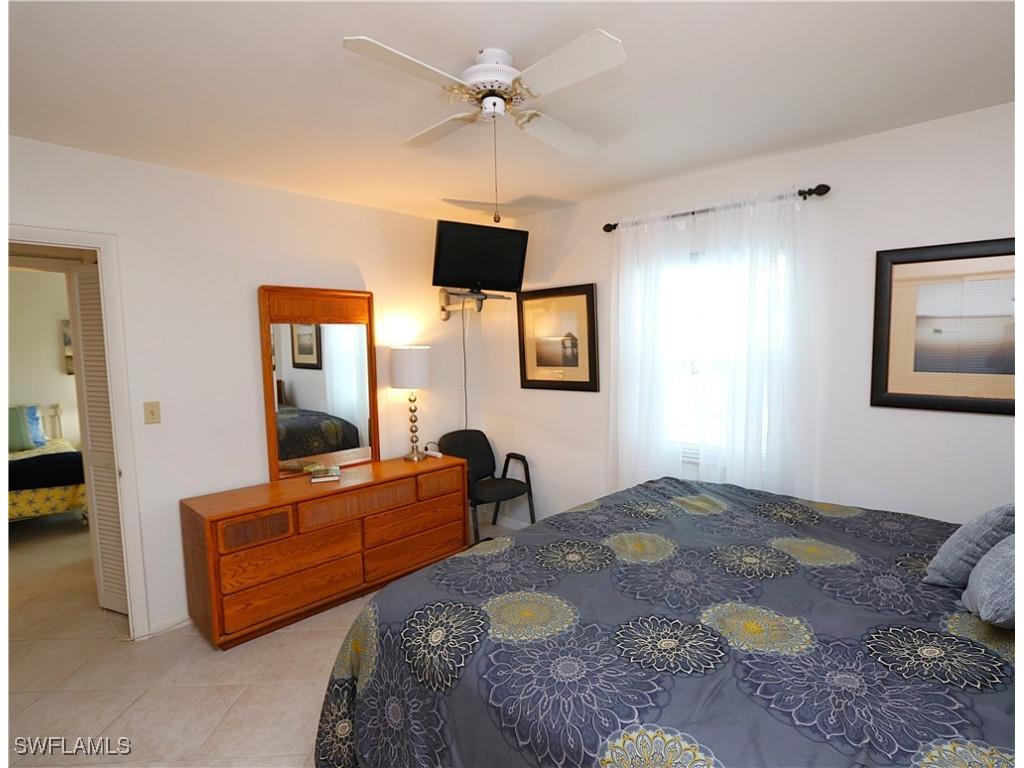 235 Seaview Court #B5 Marco Island FL 34145 225083359 image11