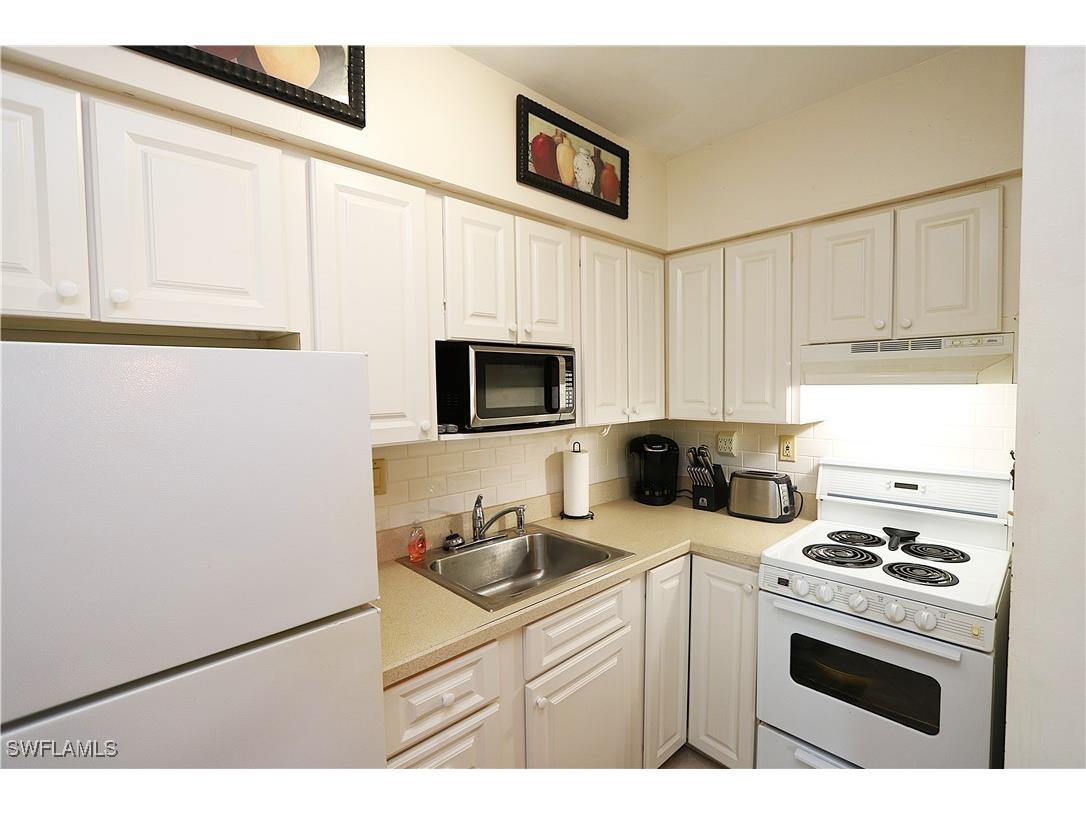 235 Seaview Court #B5 Marco Island FL 34145 225083359 image8