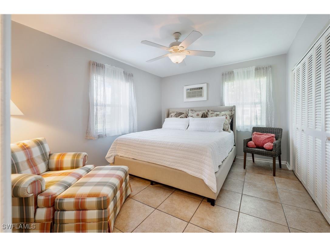 235 Seaview Court #E5 Marco Island FL 34145 225067009 image8