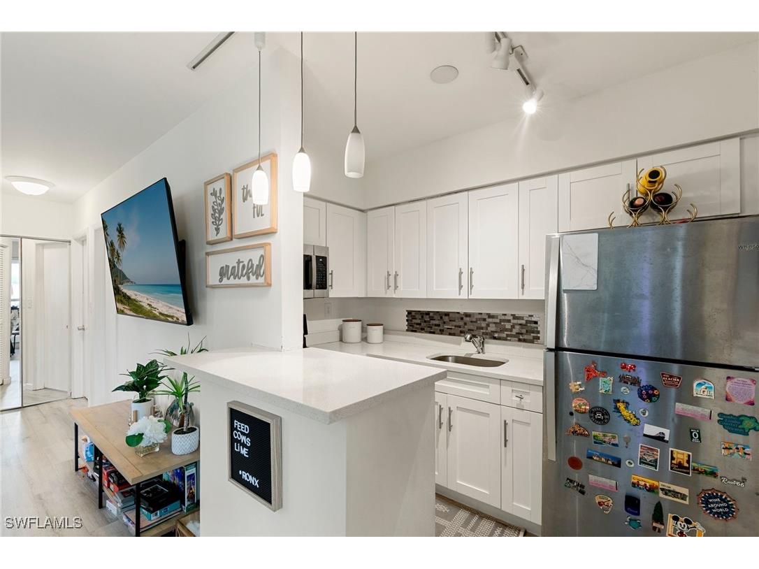 235 Seaview Court #E6 Marco Island FL 34145 225054206 image5