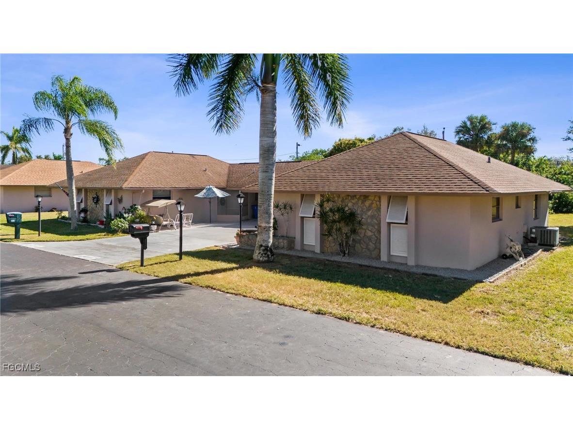 235 Thistle Court Lehigh Acres FL 33936 2025020961 image3