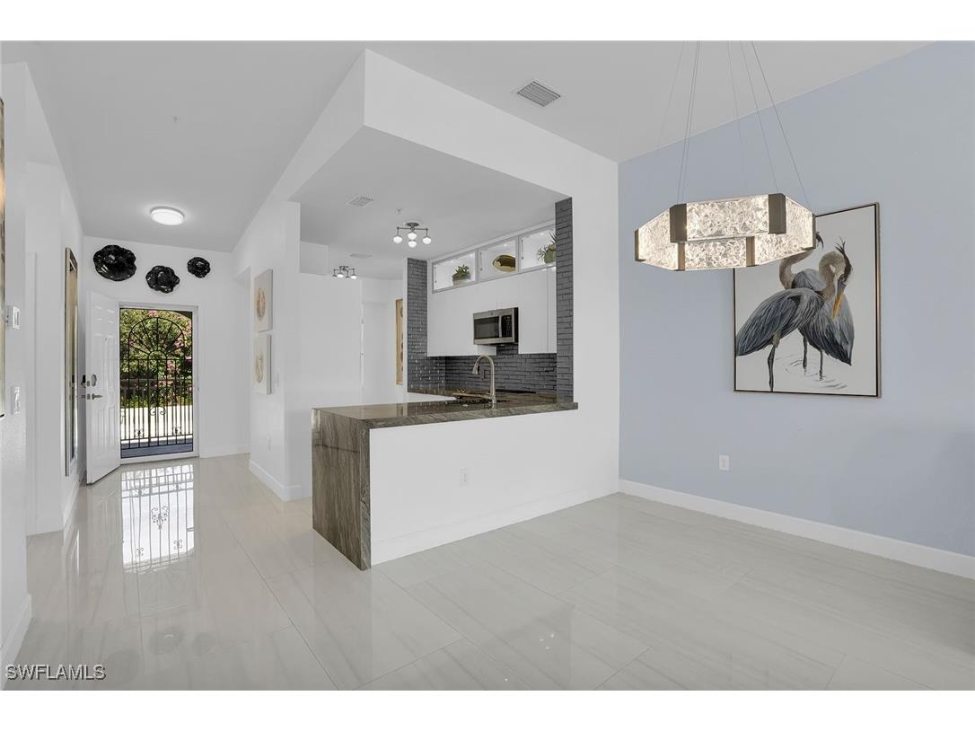 2350 Carrington Court #7-202 Naples FL 34109 226000834 image5