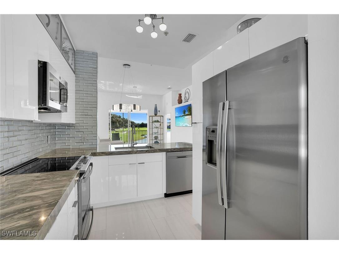 2350 Carrington Court #7-202 Naples FL 34109 226000834 image7