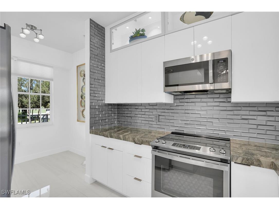 2350 Carrington Court #7-202 Naples FL 34109 226000834 image8