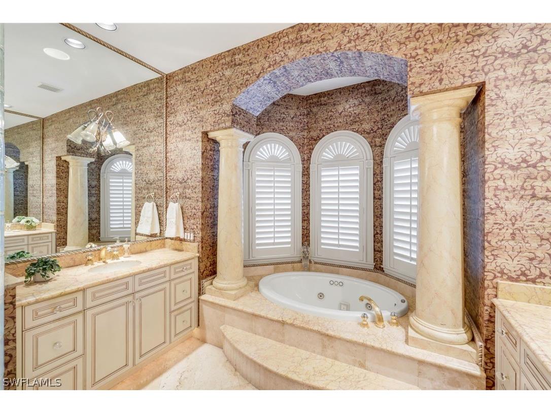 2350 Cheshire Lane Naples FL 34109 226010972 image35