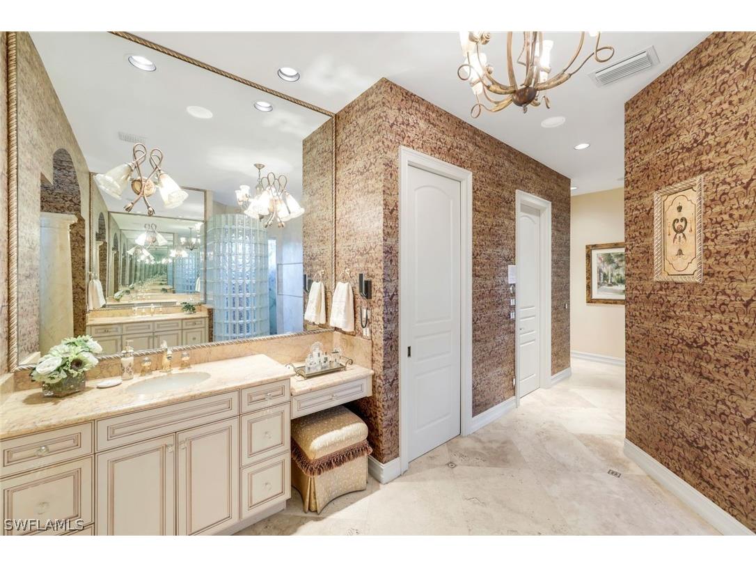 2350 Cheshire Lane Naples FL 34109 226010972 image36