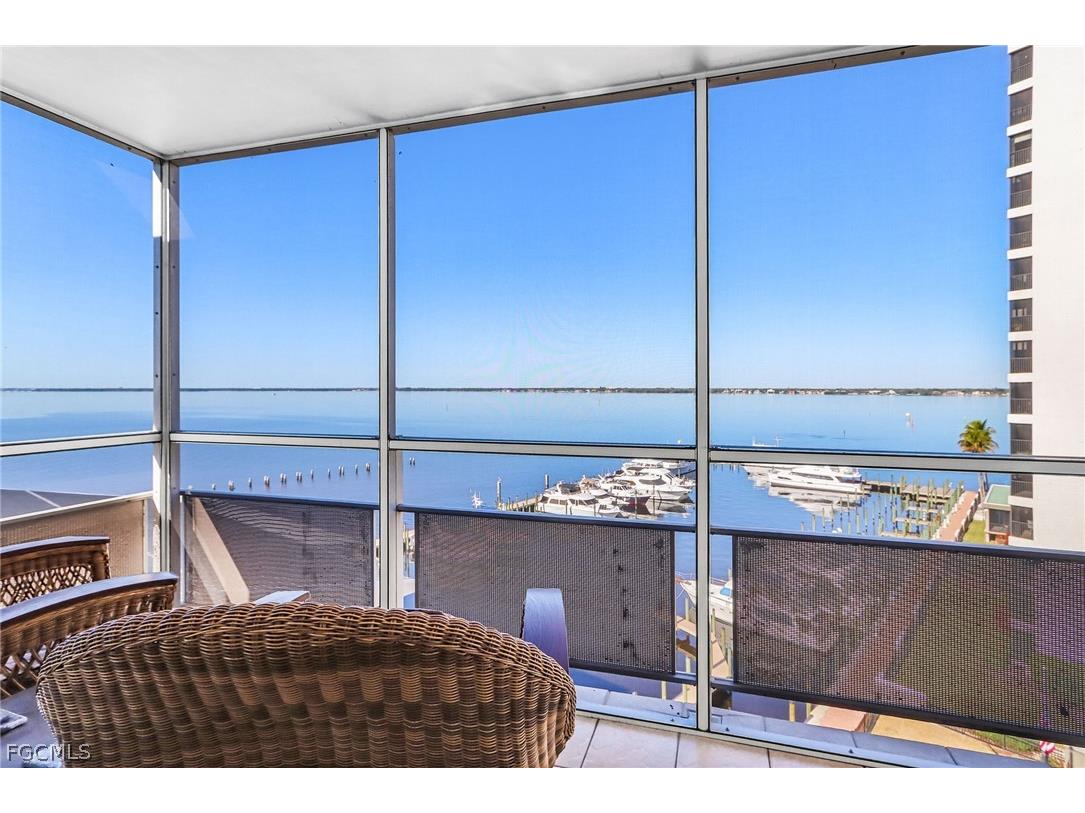 2350 W 1st Street #701 Fort Myers FL 33901 2026007862 image1