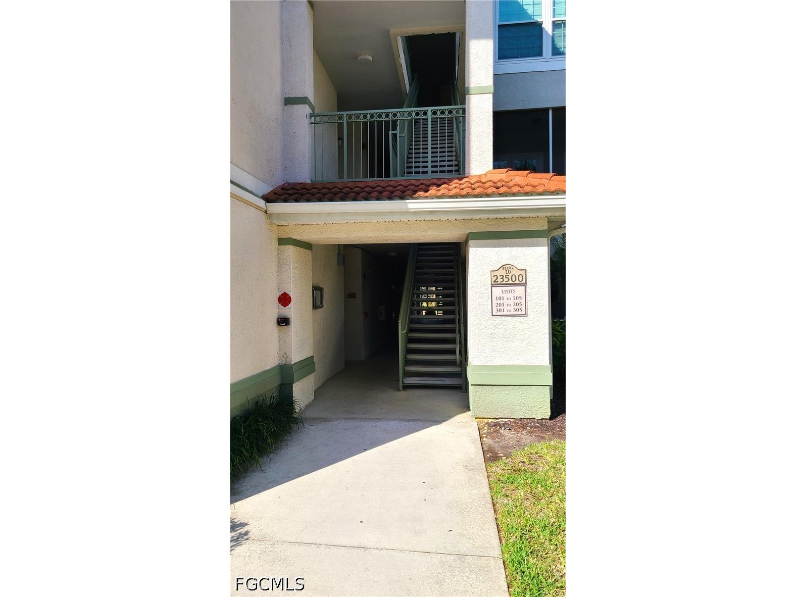 23500 Walden Center Drive #202 Estero FL 34134 2026023318 image3