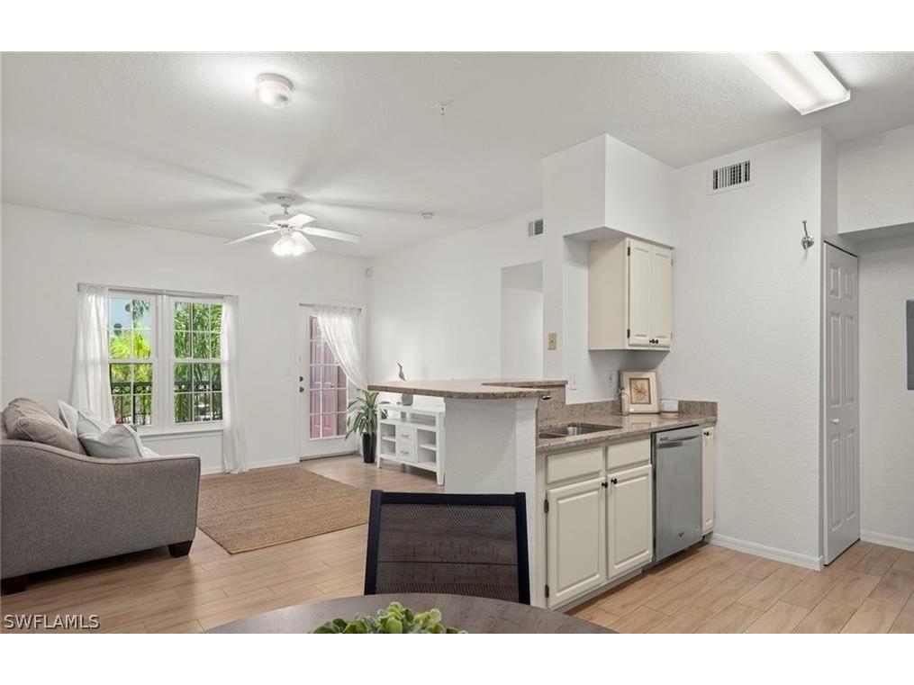 23500 Walden Center Drive #206 Estero FL 34134 226010900 image1