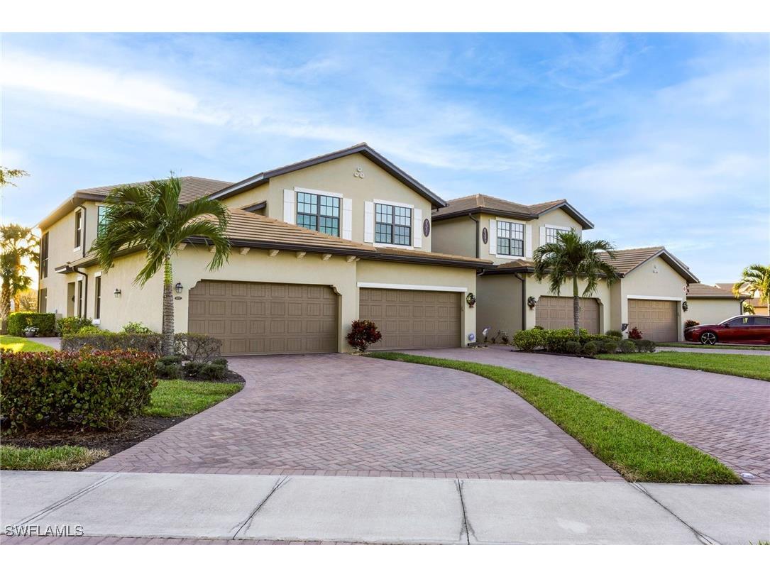 2351 Montserrat Lane #101 Naples FL 34120 226005688 image1