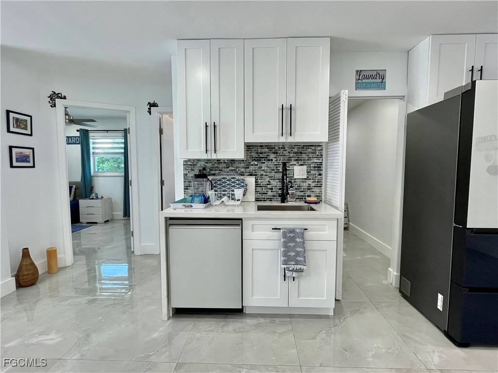 2351 Oleander Street Saint James City FL 33956 2025010667 image6