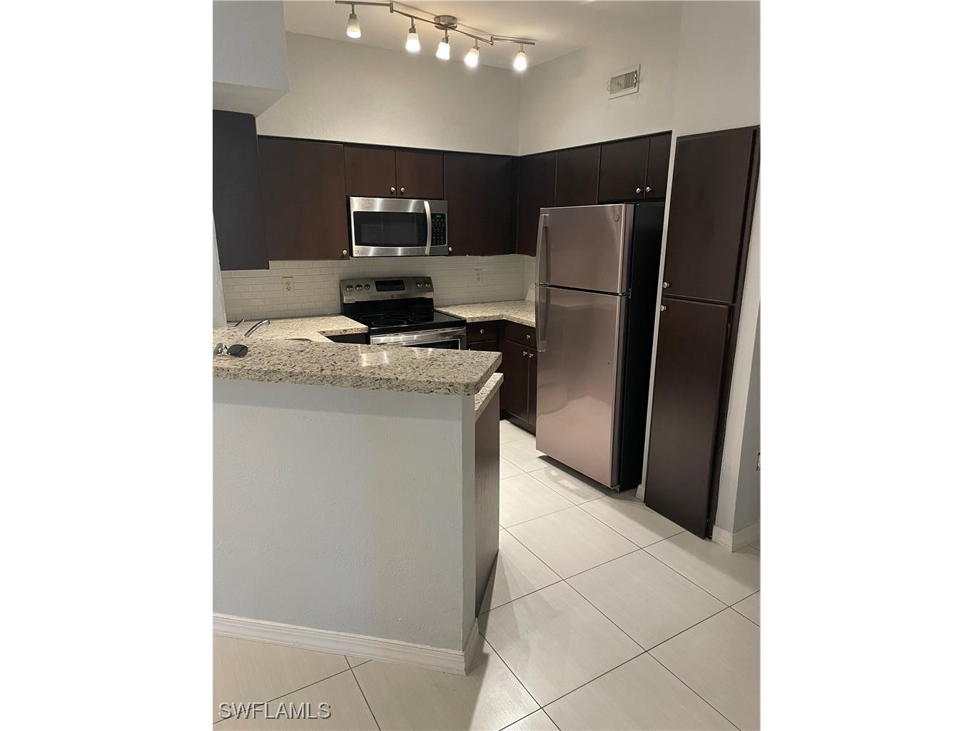 23520 Walden Center Drive #105 Estero FL 34134 226003670 image1