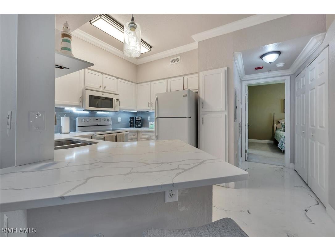 23520 Walden Center Drive #207 Estero FL 34134 226001004 image8