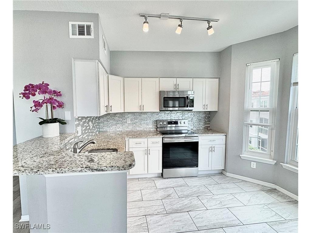 23520 Walden Center Drive #303 Estero FL 34134 225068000 image1