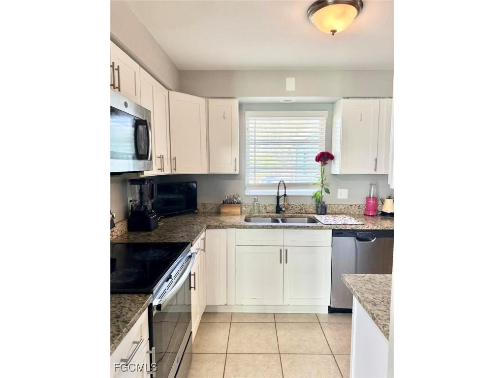 2354 Gorham Avenue Fort Myers FL 33907 2025017316 image10