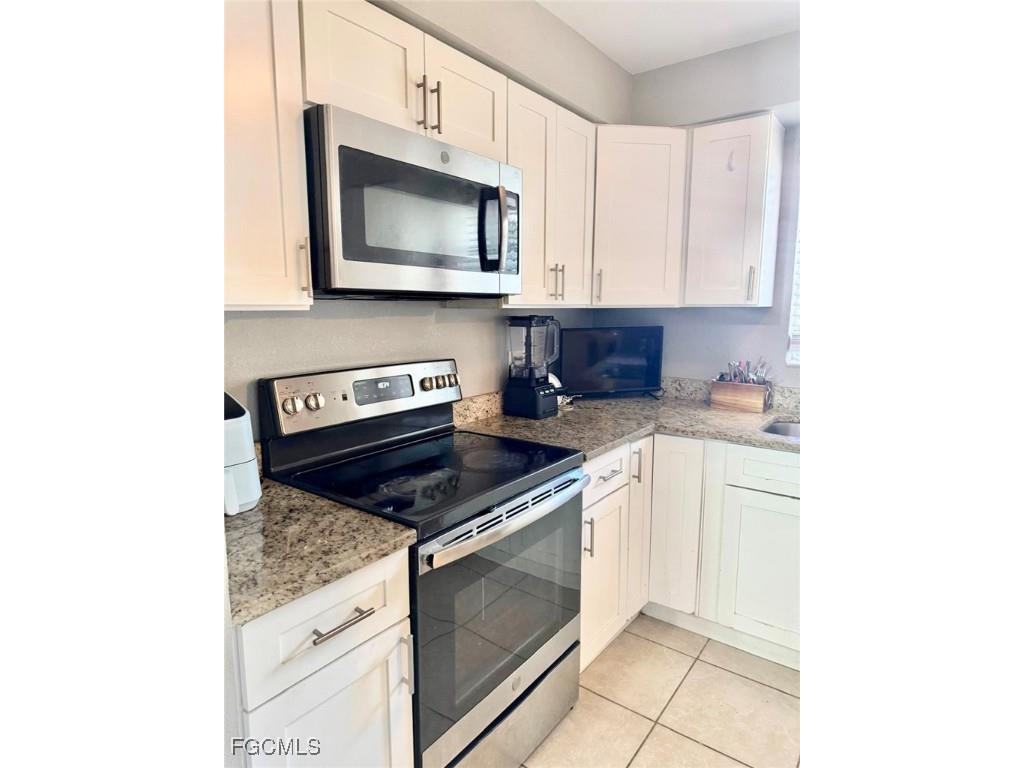 2354 Gorham Avenue Fort Myers FL 33907 2025017316 image8