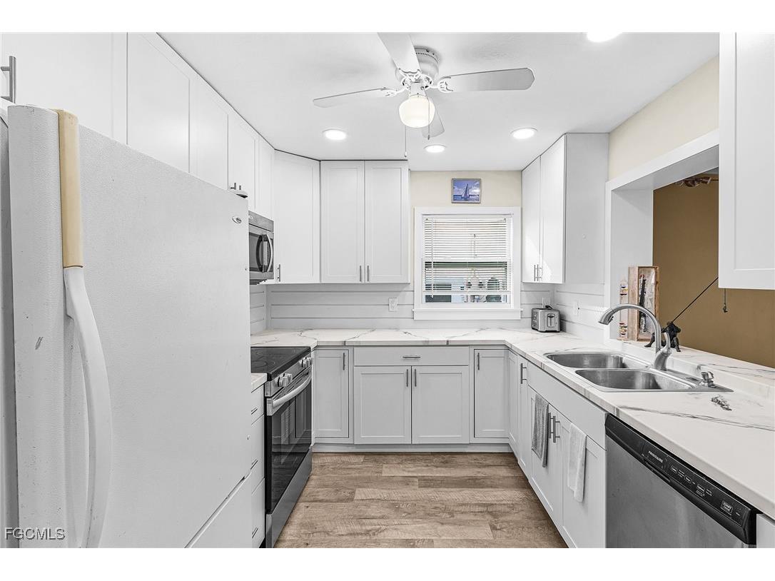 2355 Banana Street Saint James City FL 33956 2025022861 image10