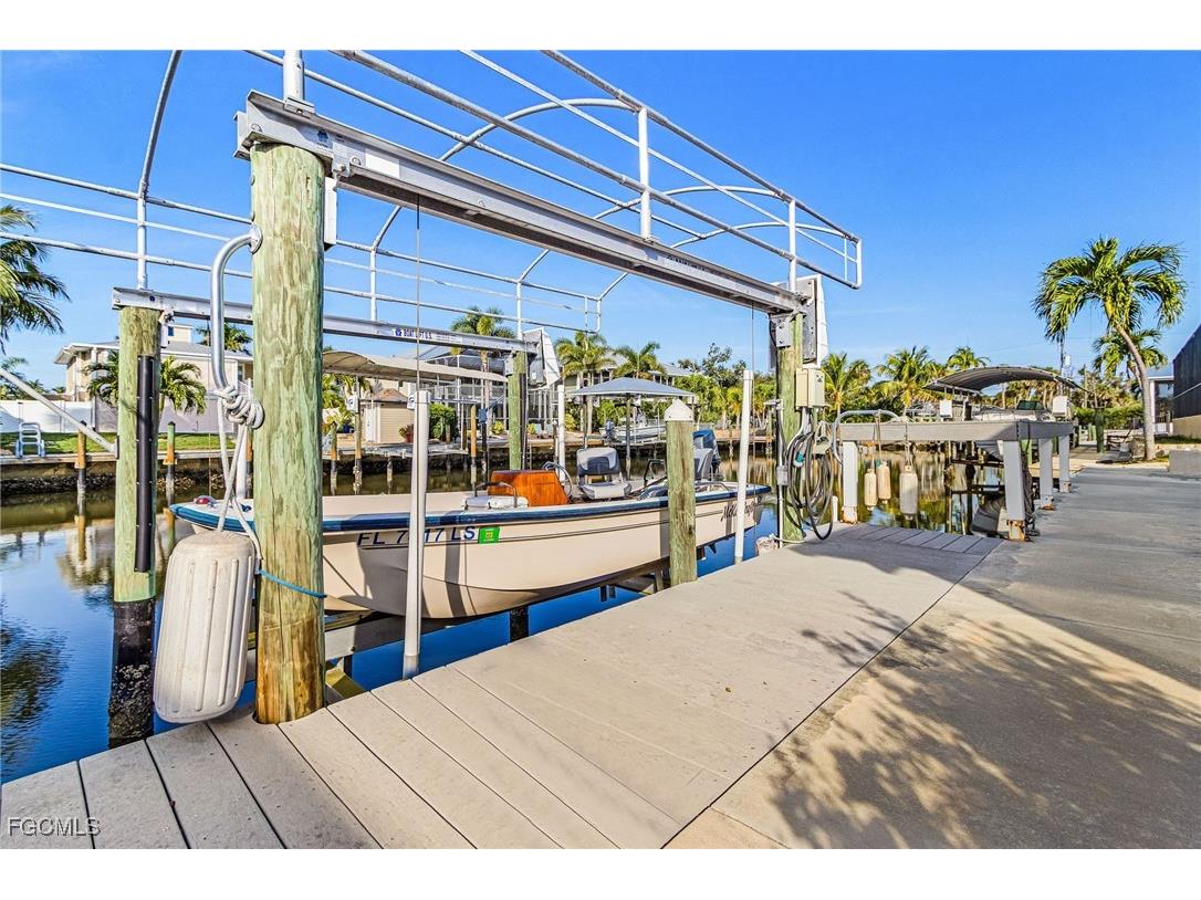 2355 Banana Street Saint James City FL 33956 2025022861 image24