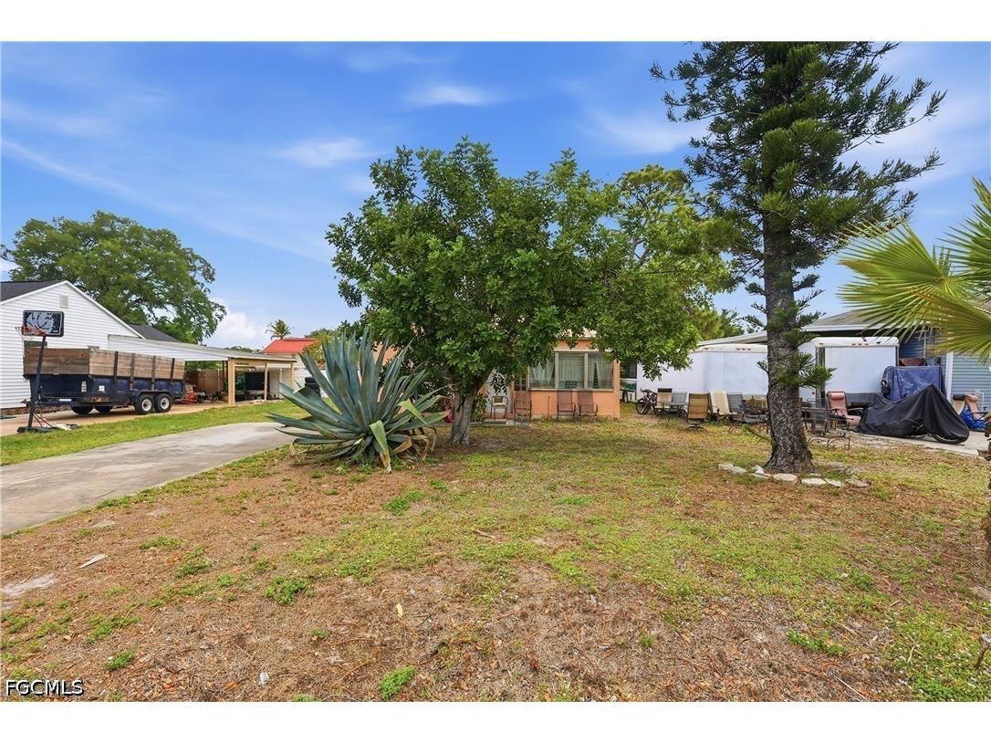 2355 Jeffcott Street Fort Myers FL 33901 2026018429 image3