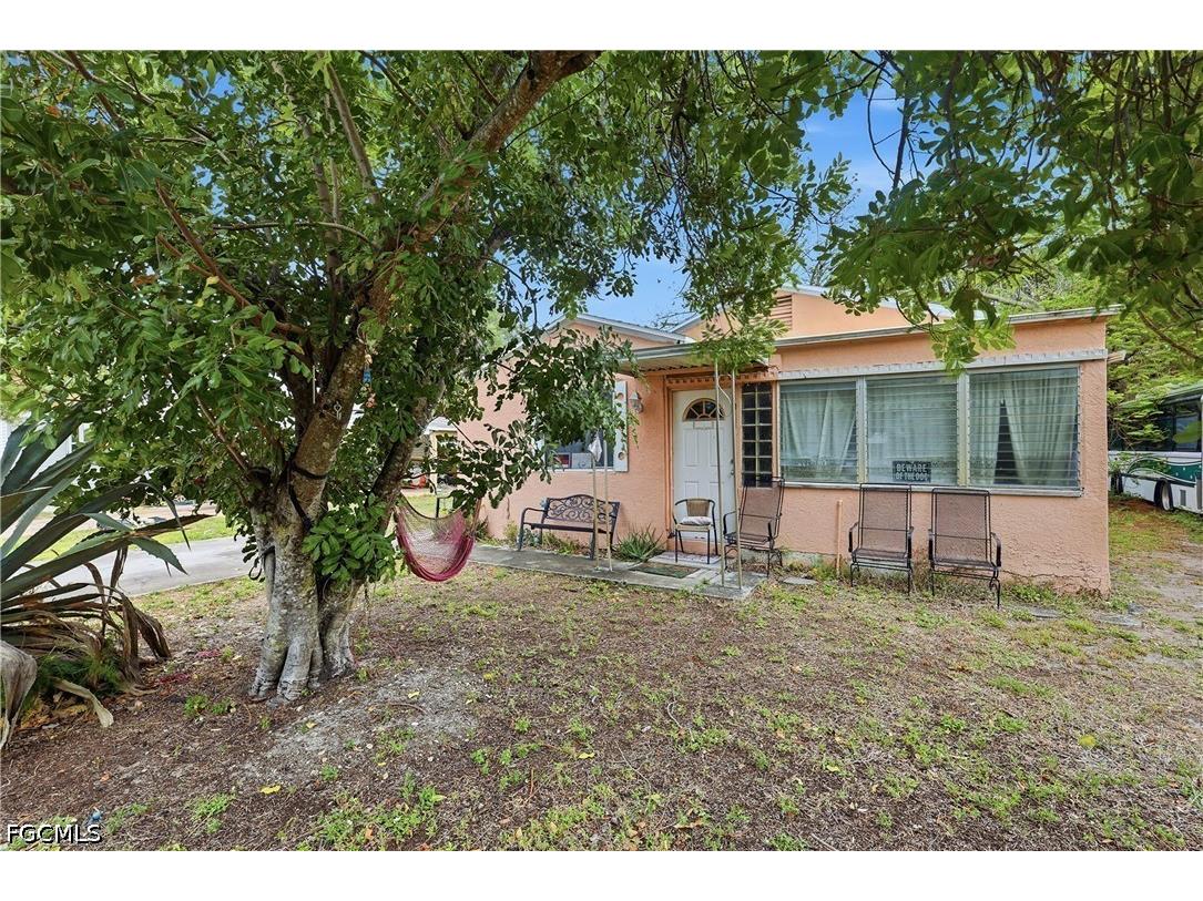 2355 Jeffcott Street Fort Myers FL 33901 2026018429 image4