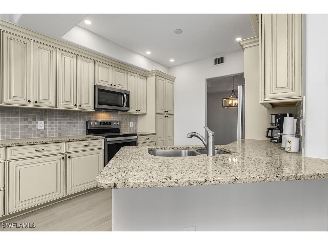 23560 Wisteria Pointe Drive #506 Estero FL 34135 225050020 image5