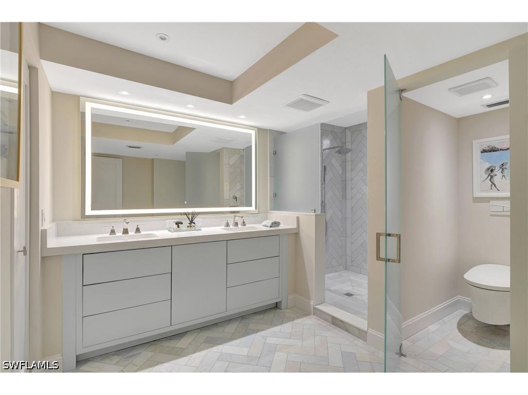 2357 Gulf Shore Boulevard N #107 Naples FL 34103 226022403 image14