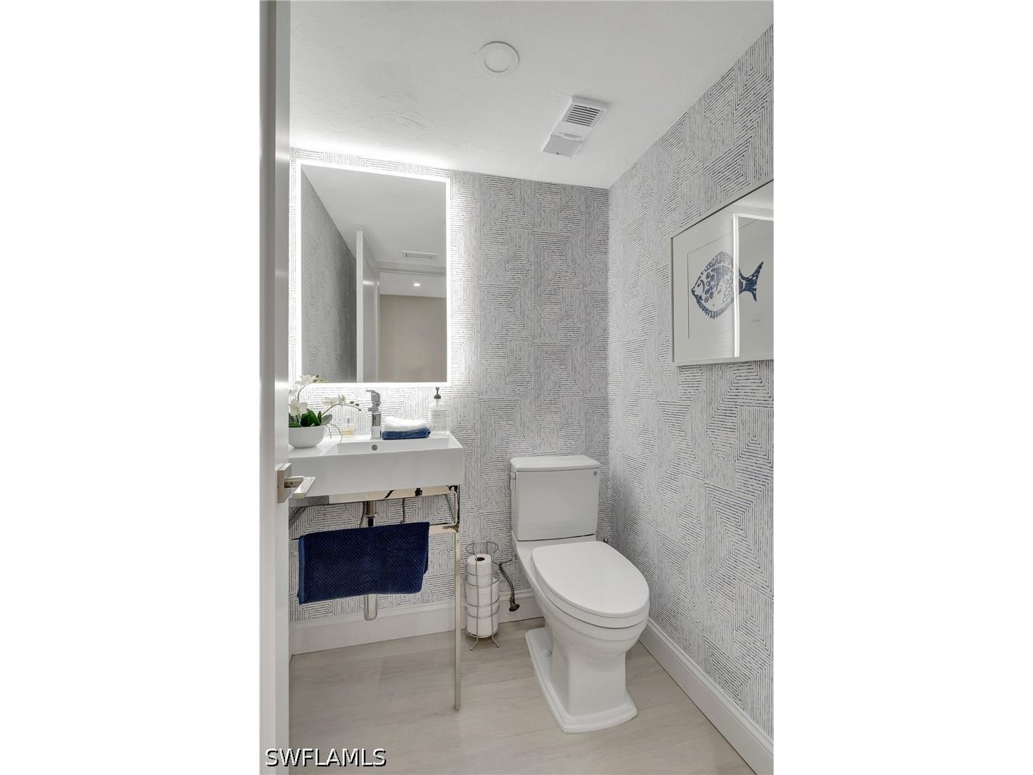 2357 Gulf Shore Boulevard N #107 Naples FL 34103 226022403 image22