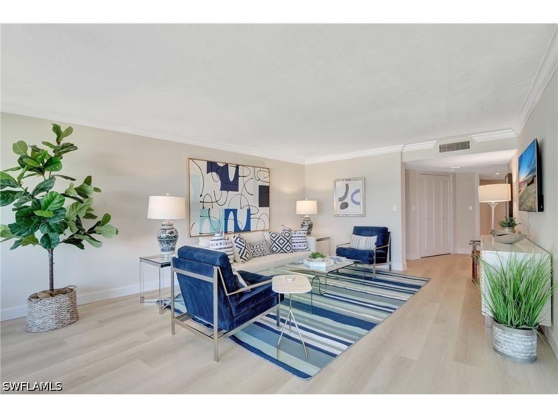 2357 Gulf Shore Boulevard N #107 Naples FL 34103 226022403 image6
