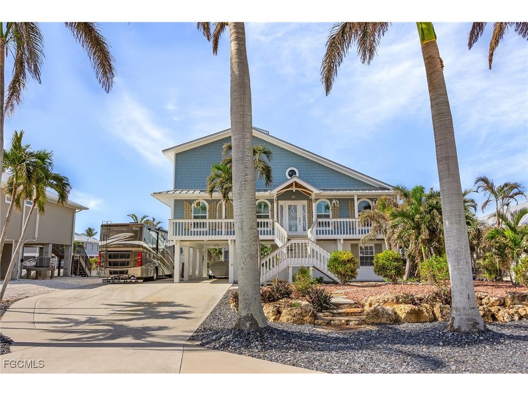 2357 Sapodilla Lane Saint James City FL 33956 2025020584 image1