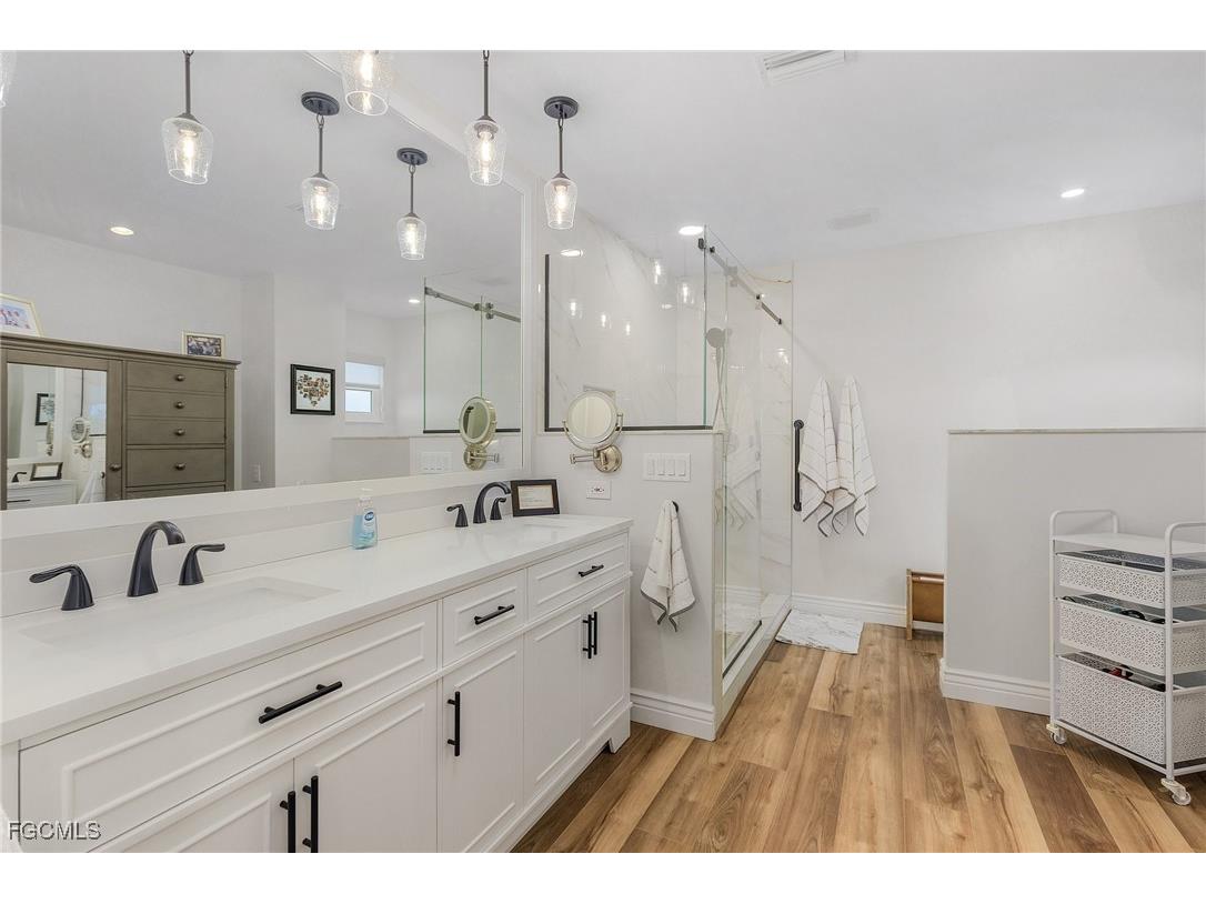 2357 Sapodilla Lane Saint James City FL 33956 2025020584 image34