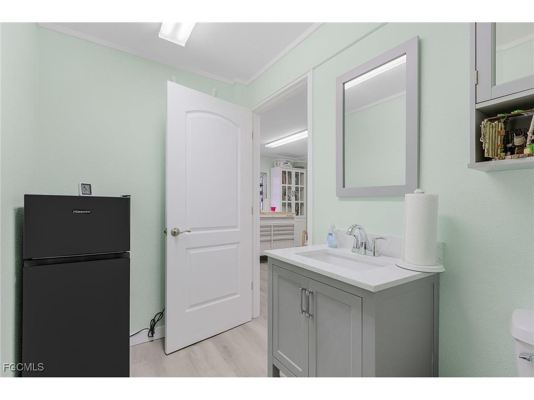 2357 Sapodilla Lane Saint James City FL 33956 2025020584 image44