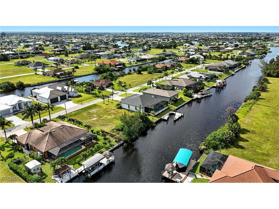 2358 NW 39th Avenue Cape Coral FL 33993 2025004441 image5