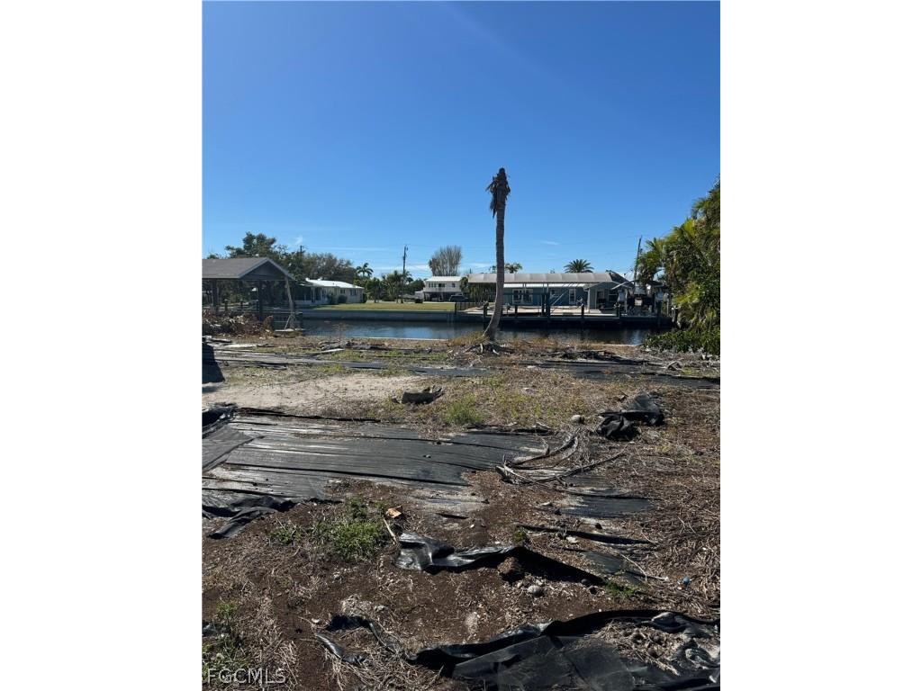 2359 Sycamore Street Other FL 33956 2025024386 image1