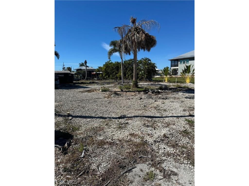2359 Sycamore Street Other FL 33956 2025024386 image2