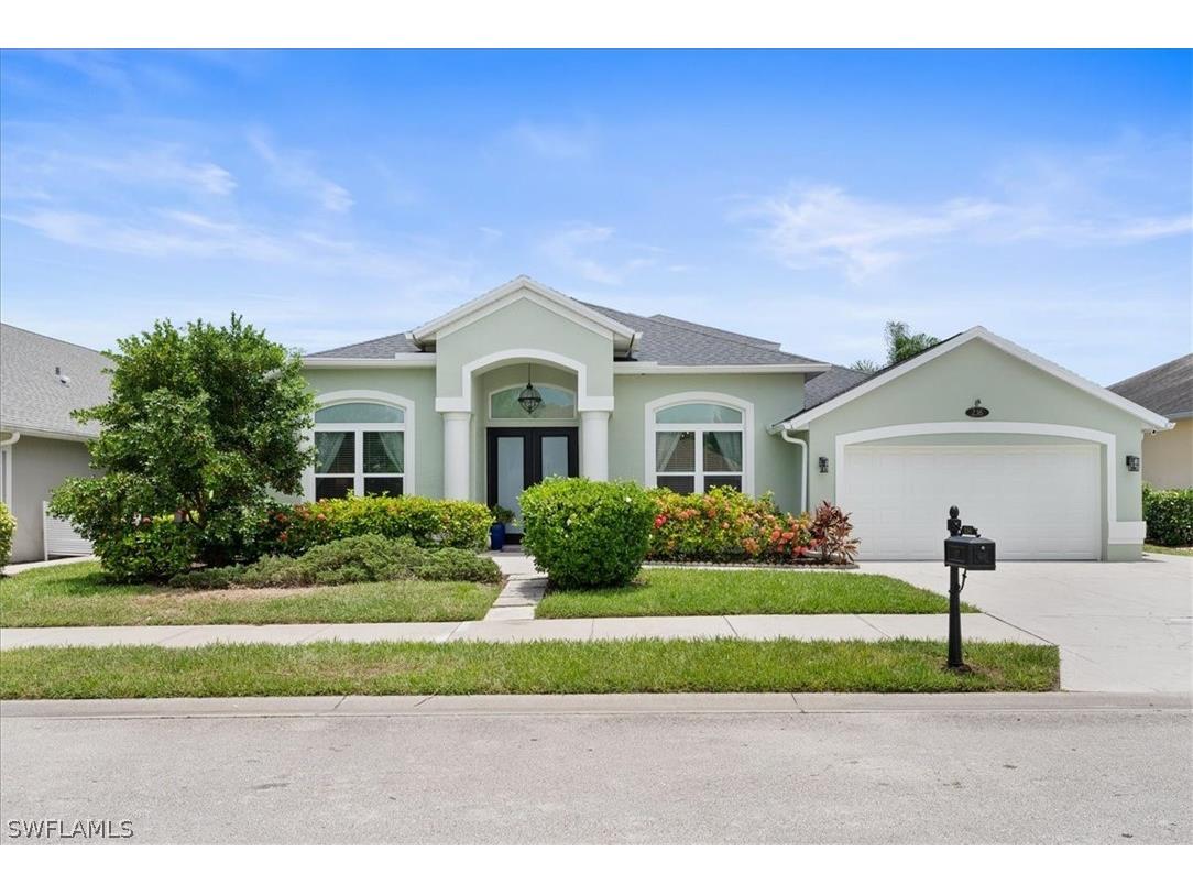 236 Backwater Court Naples FL 34119 224053584 image1