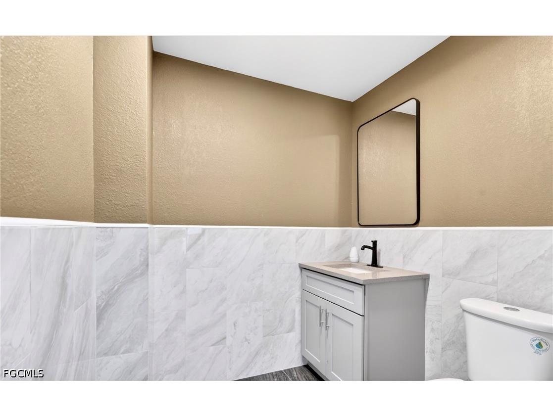 236 Pondella Road North Fort Myers FL 33903 2026016025 image24