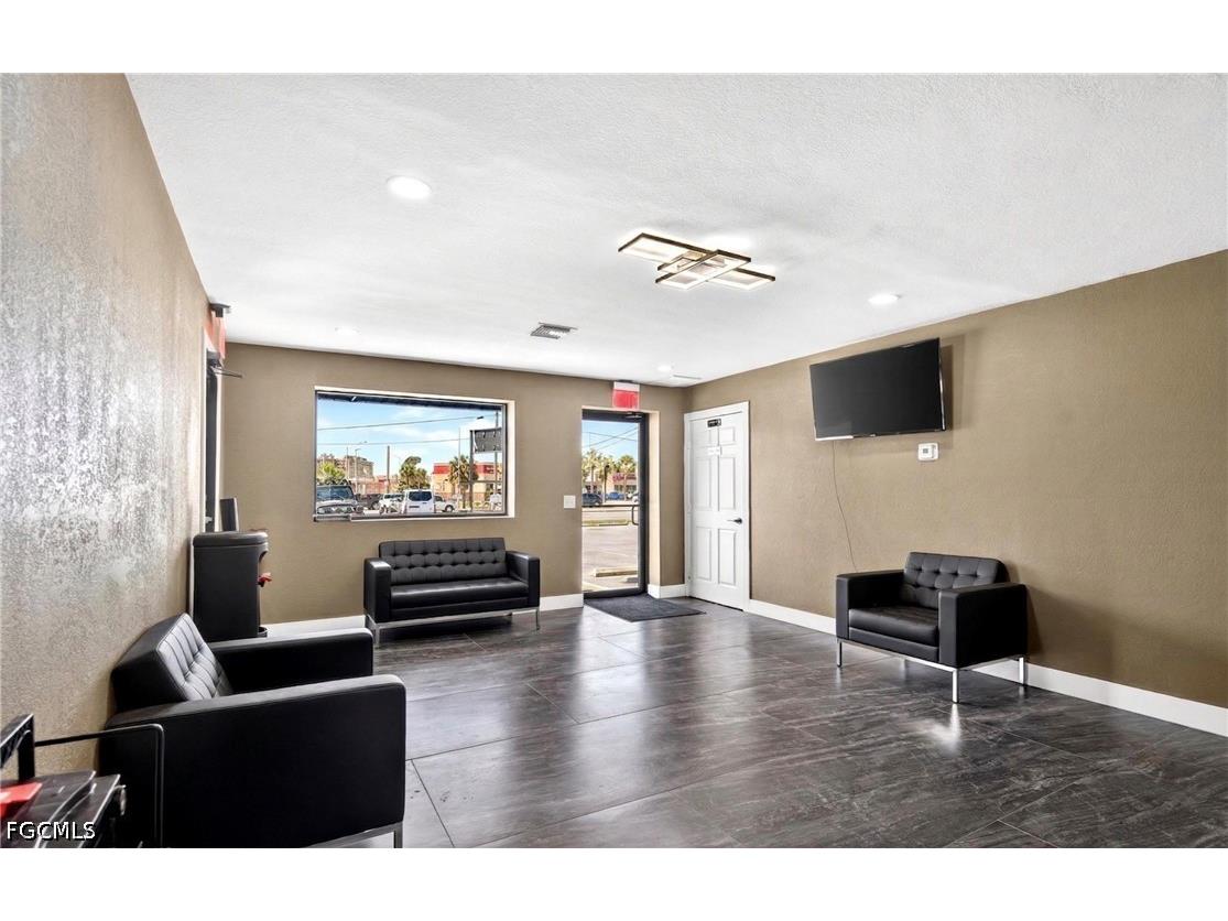 236 Pondella Road North Fort Myers FL 33903 2026016025 image27