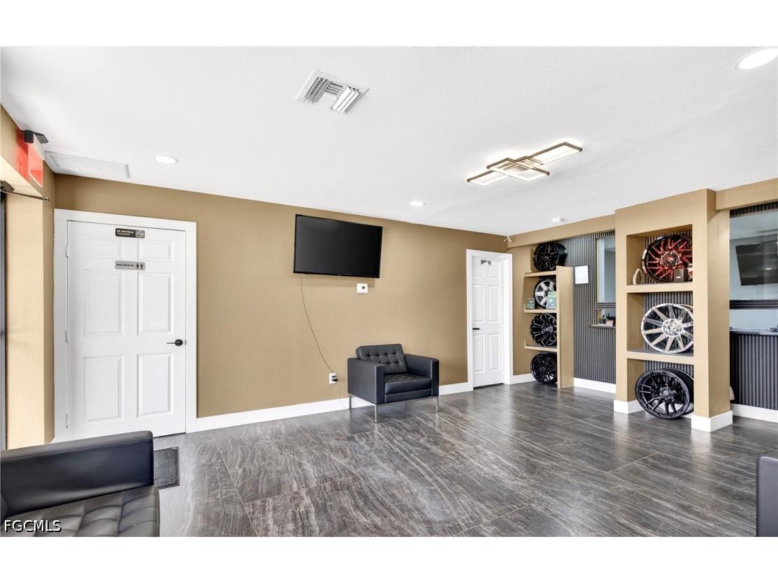 236 Pondella Road North Fort Myers FL 33903 2026016025 image28